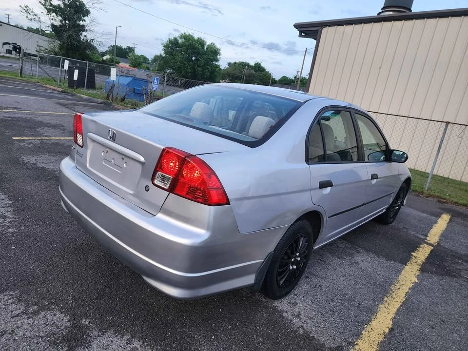 2005 Honda Civic 7th Gen - Image 8 of 15