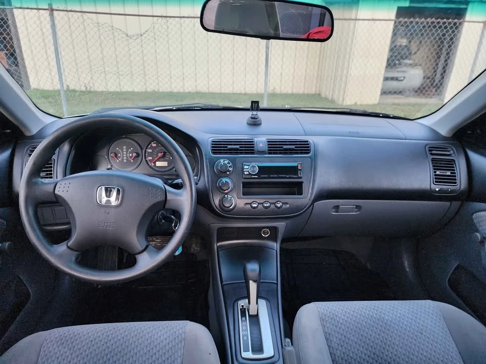 2005 Honda Civic 7th Gen - Image 9 of 15
