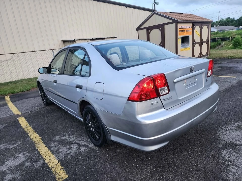 2005 Honda Civic 7th Gen - Image 7 of 15