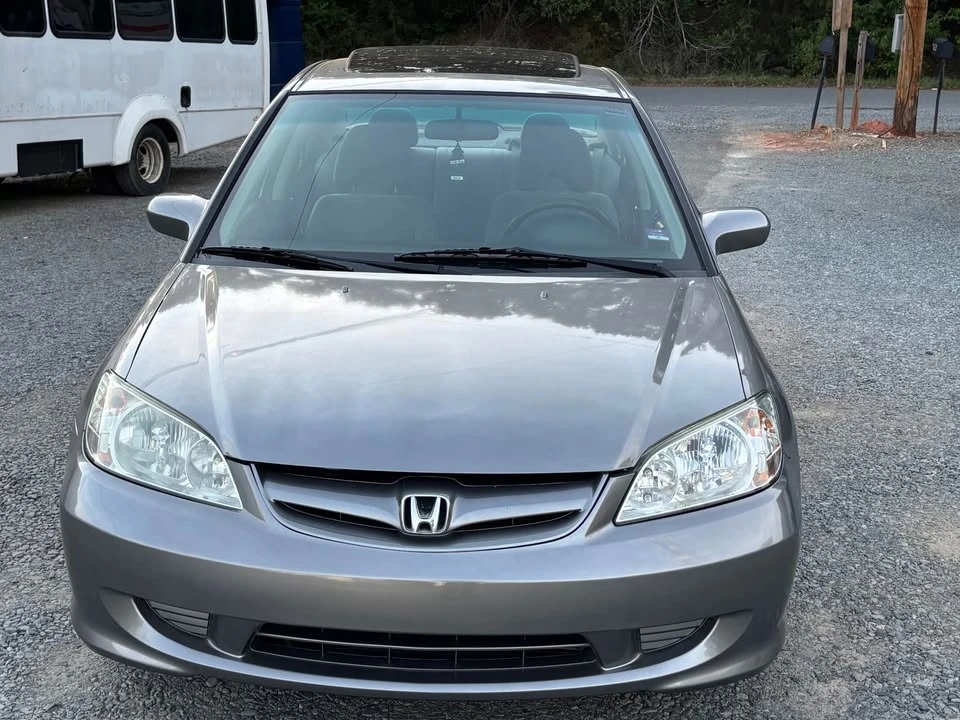 2005 Honda Civic 7th Gen - Image 2 of 18