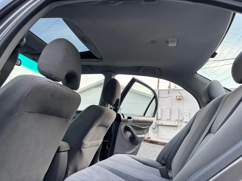 2005 Honda Civic 7th Gen - Image 15 of 18
