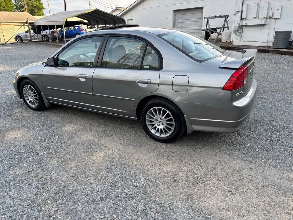 2005 Honda Civic 7th Gen - Image 4 of 18