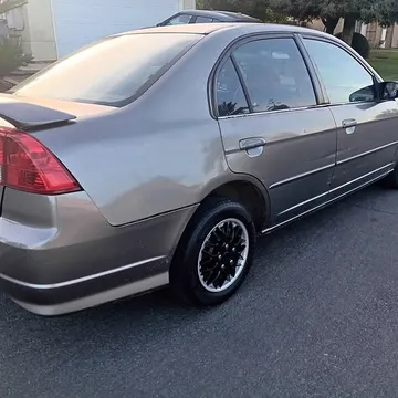 2005 Honda Civic EX Sedan 4D