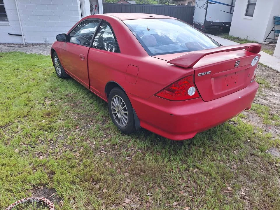 2005 Honda Civic 7th Gen - Image 5 of 10
