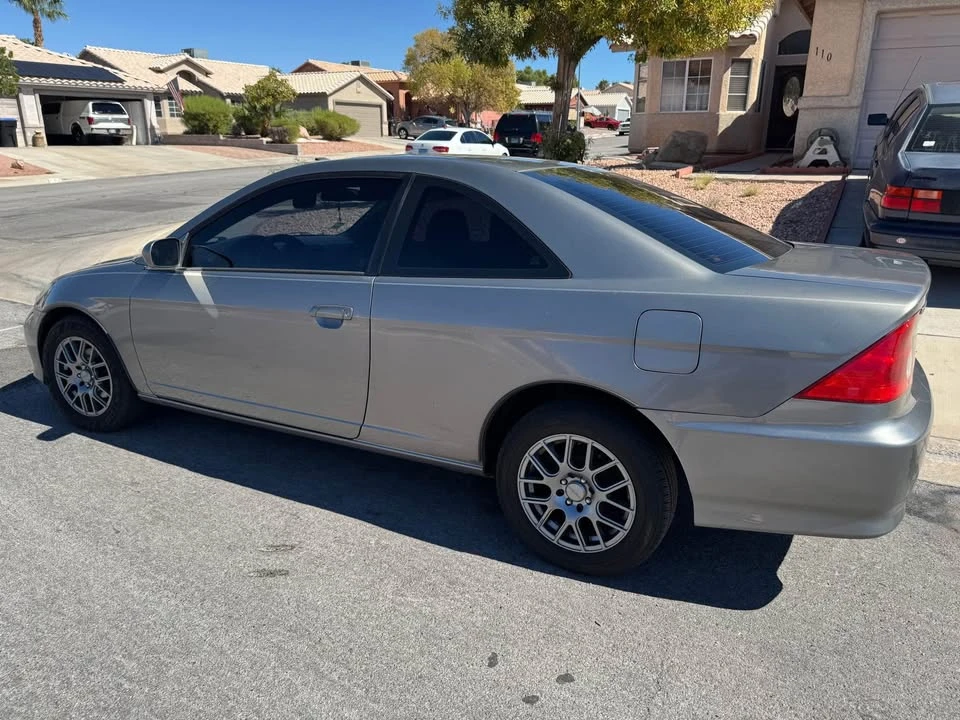 2005 Honda Civic 7th Gen - Image 5 of 10