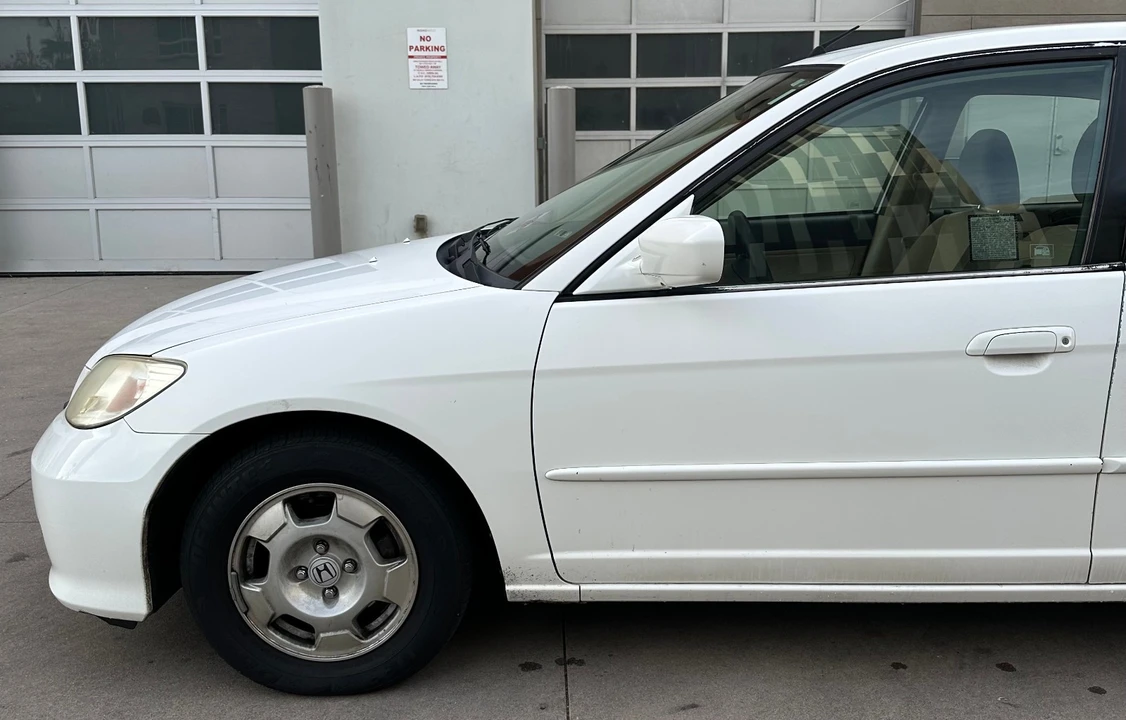 2005 Honda Civic 7th Gen - Image 3 of 16
