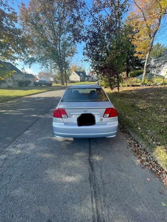 2005 Honda Civic 7th Gen - Image 4 of 9