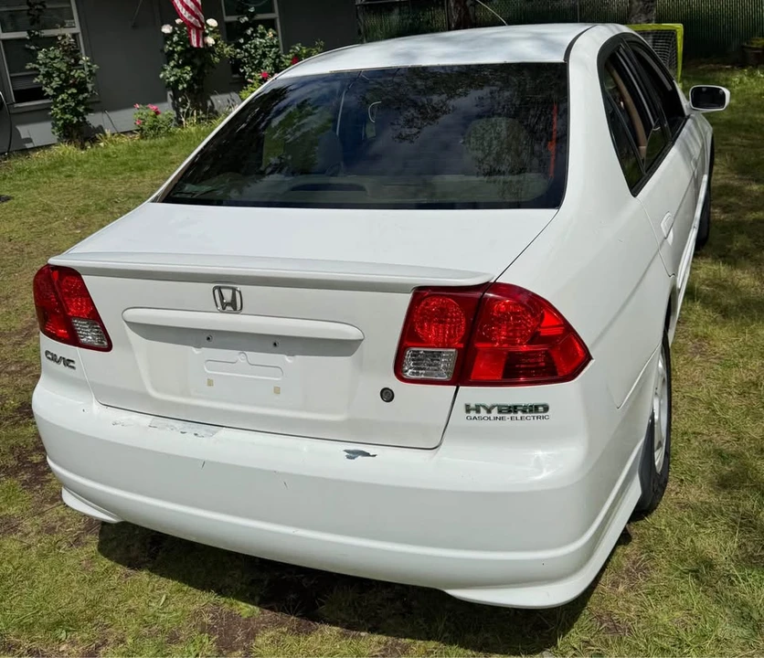 2005 Honda Civic 7th Gen - Image 4 of 7