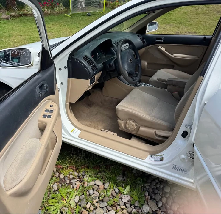 2005 Honda Civic 7th Gen - Image 6 of 7