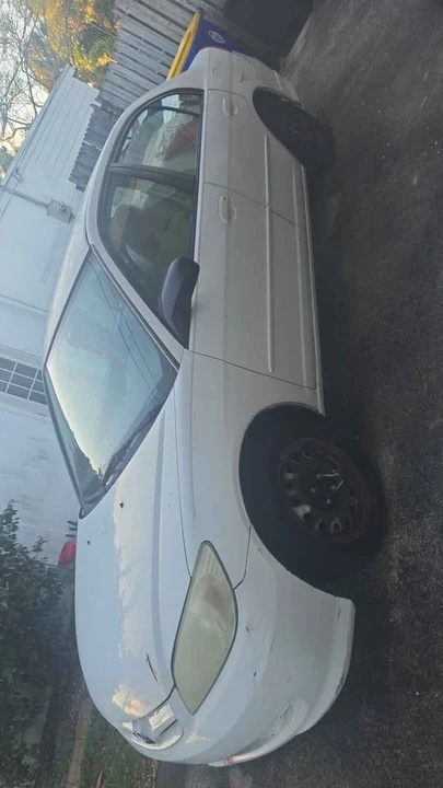 2005 Honda Civic 7th Gen - Image 2 of 2