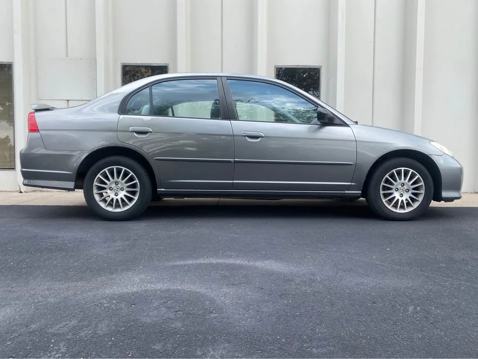 2005 Honda Civic 7th Gen - Image 6 of 16
