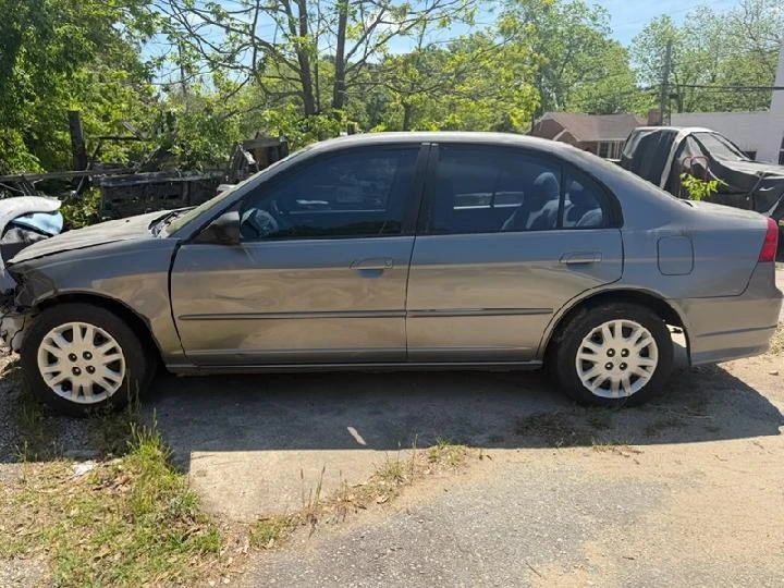 2005 Honda Civic 7th Gen - Image 2 of 12