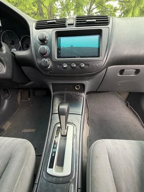 2005 Honda Civic 7th Gen - Image 9 of 12