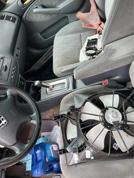 2005 Honda Civic 7th Gen - Image 7 of 10