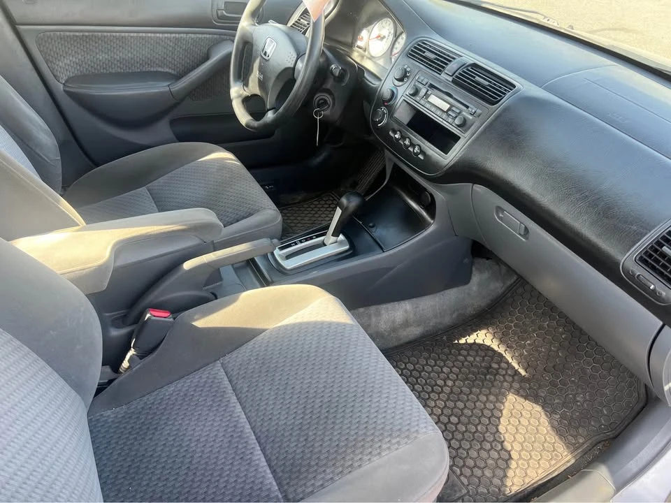 2005 Honda Civic 7th Gen - Image 12 of 13