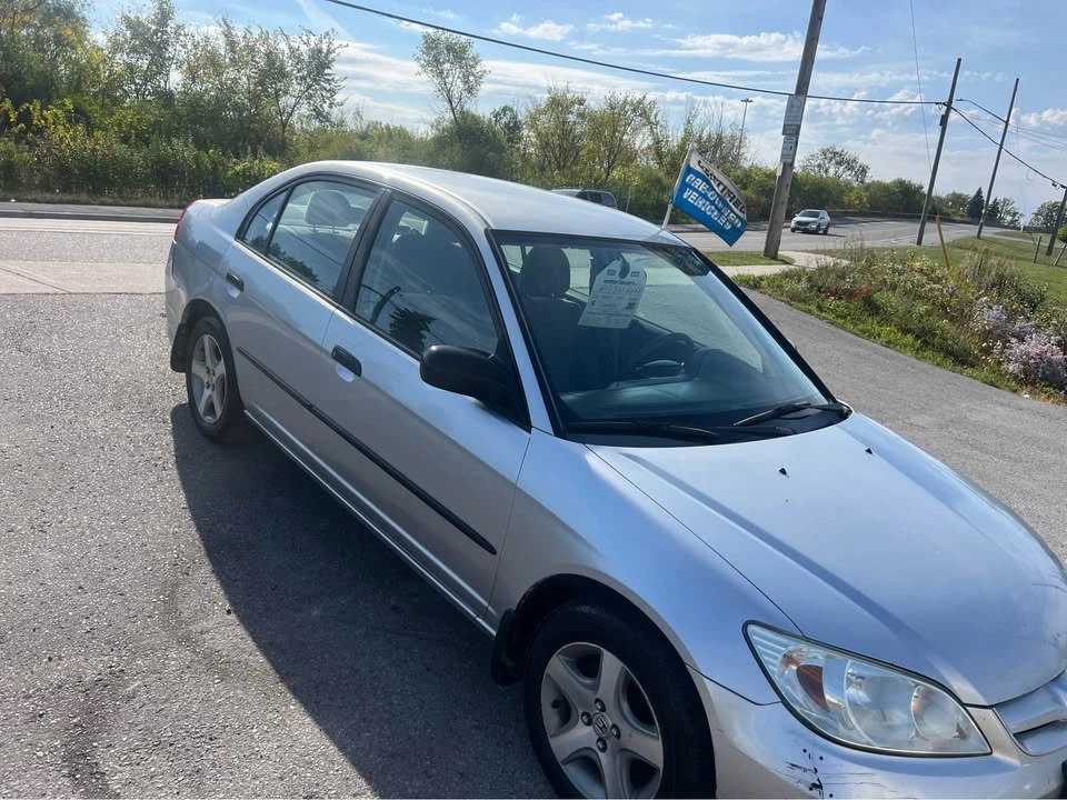 2005 Honda Civic 7th Gen - Image 2 of 13