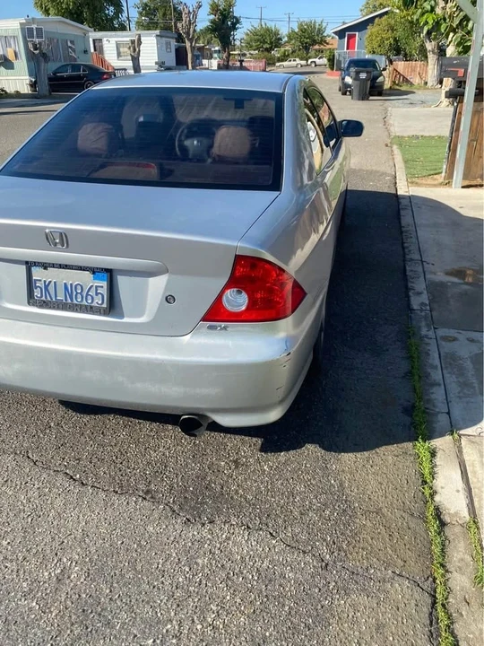2005 Honda Civic 7th Gen - Image 4 of 7