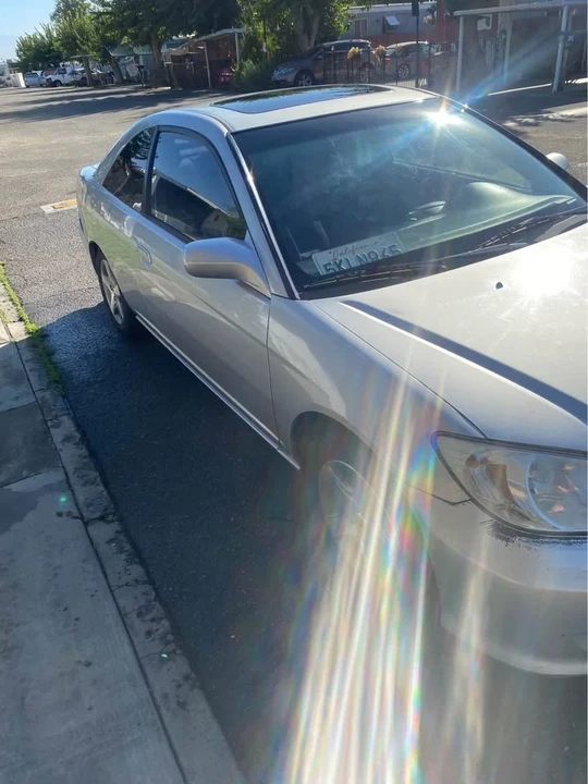2005 Honda Civic 7th Gen - Image 2 of 7