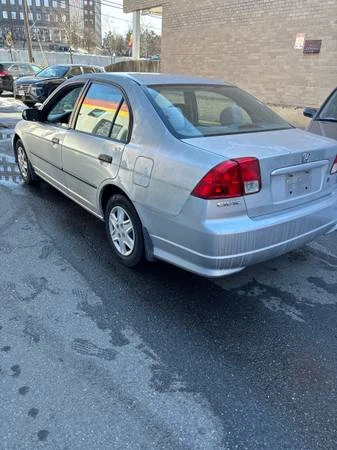 2005 Honda Civic 7th Gen - Image 2 of 3