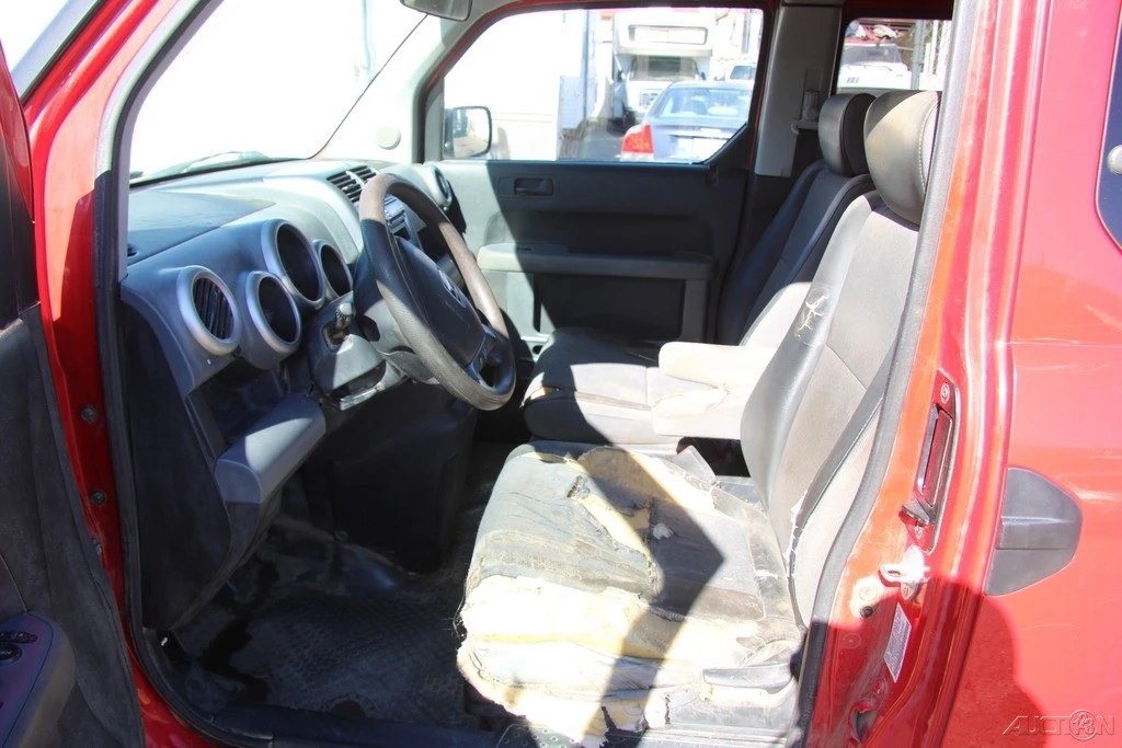 2005 Honda Element - Image 12 of 21