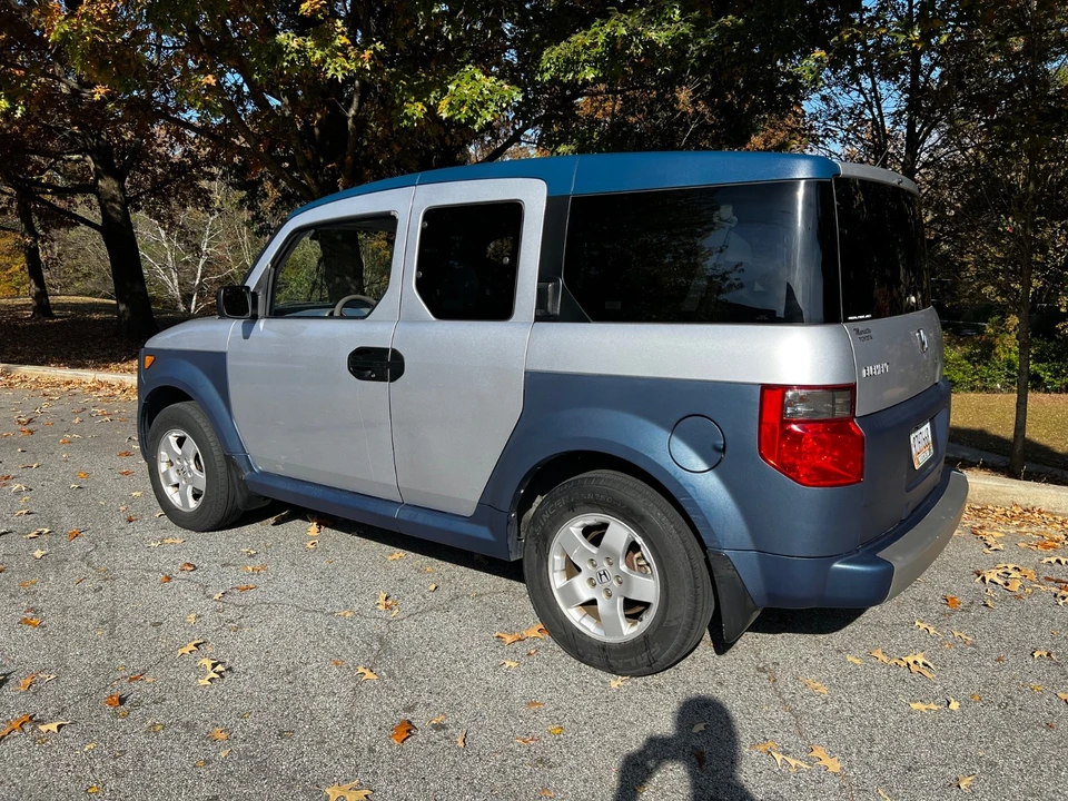 2005 Honda Element - Image 3 of 18