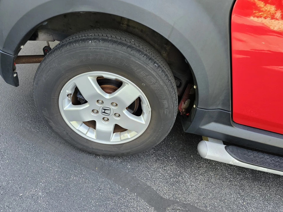 2005 Honda Element - Image 18 of 31