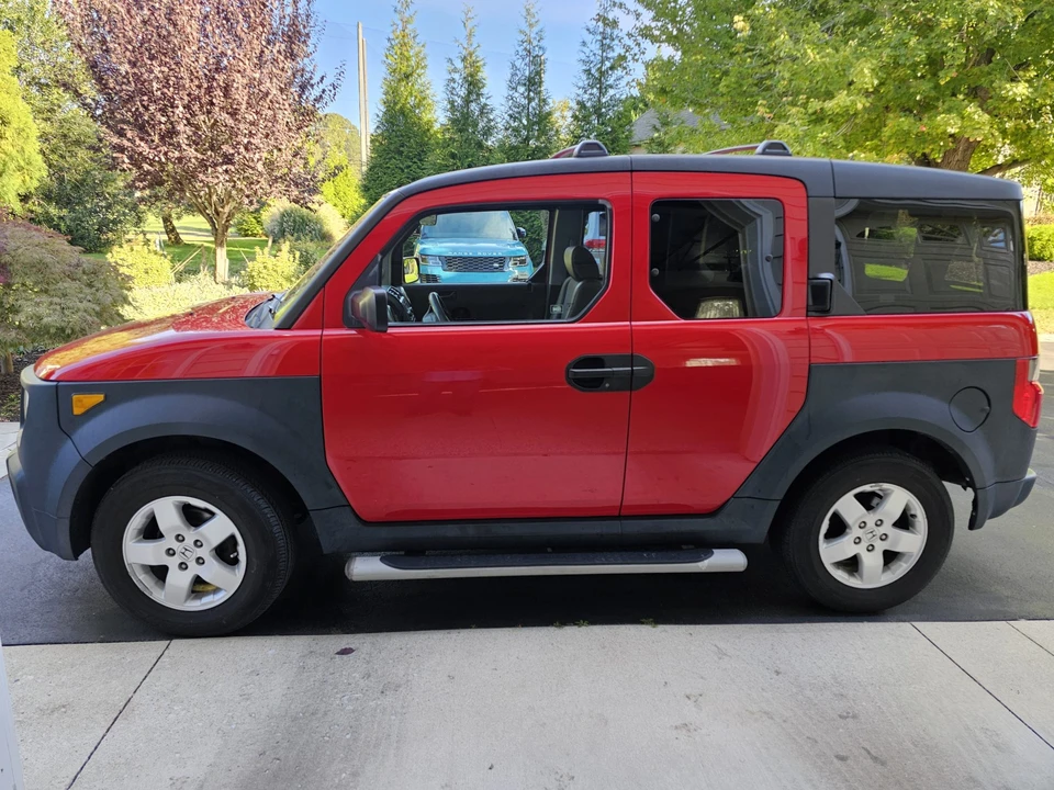2005 Honda Element - Image 3 of 31