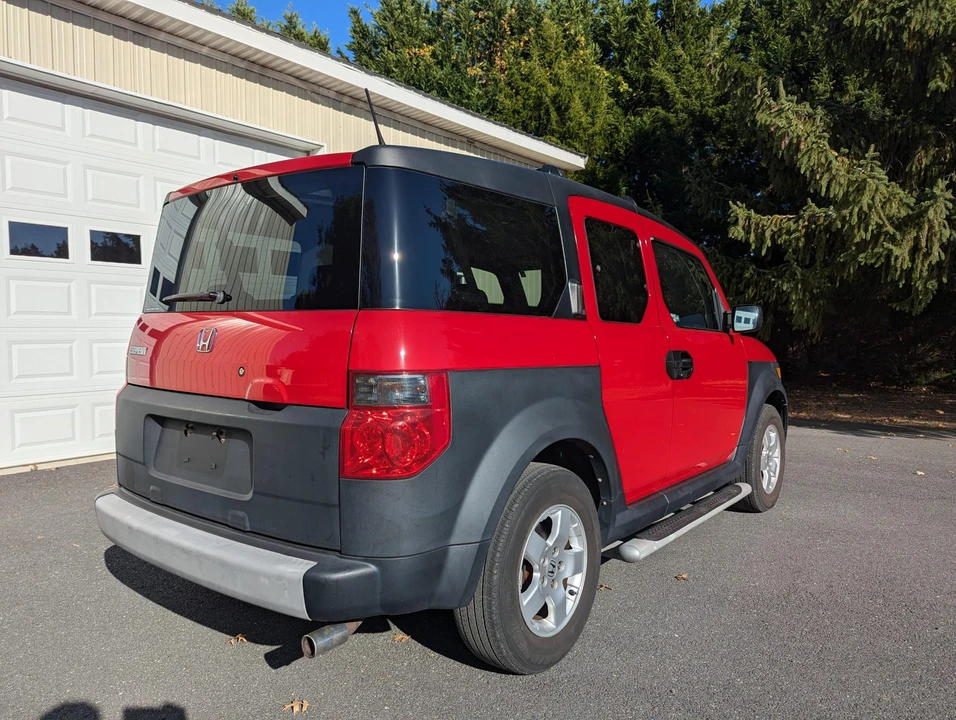 2005 Honda Element - Image 7 of 31