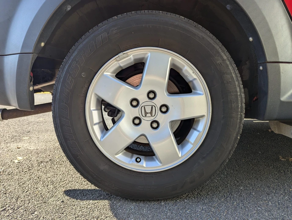 2005 Honda Element - Image 24 of 31