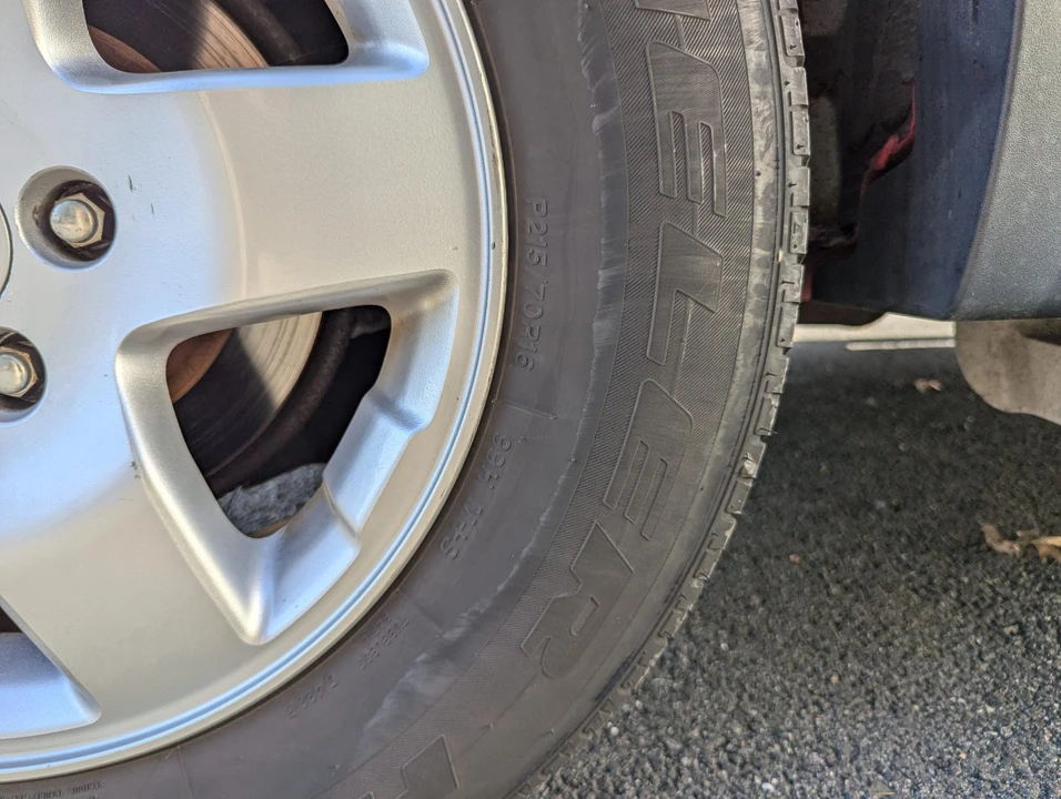 2005 Honda Element - Image 26 of 31