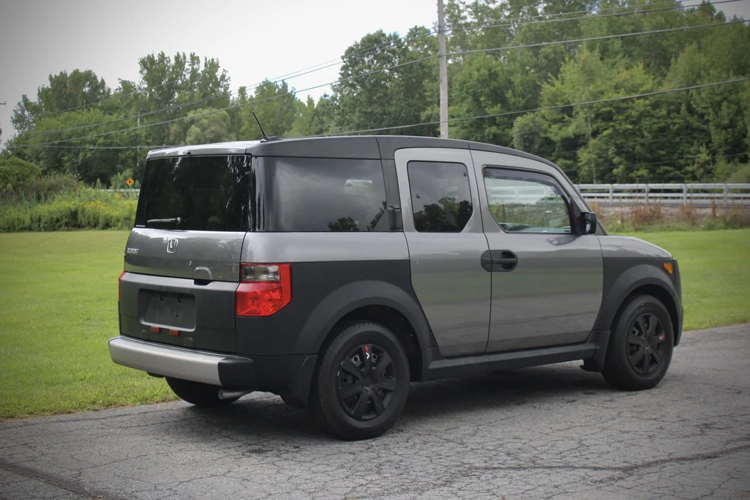 2005 Honda Element - Image 6 of 31