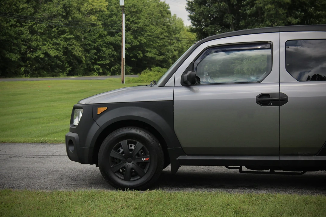 2005 Honda Element - Image 10 of 31
