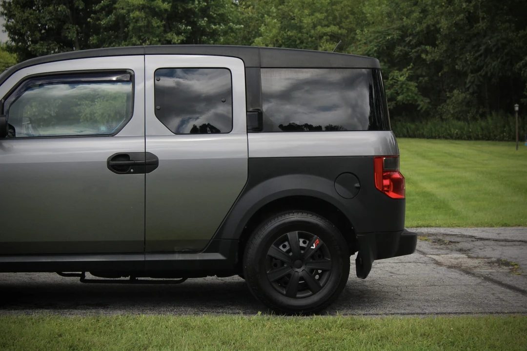 2005 Honda Element - Image 11 of 31