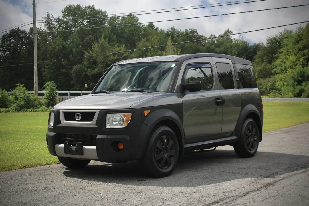 2005 Honda Element - Image 2 of 31