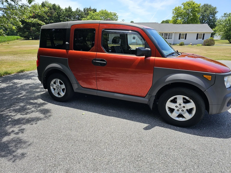 2005 Honda Element - Image 7 of 31