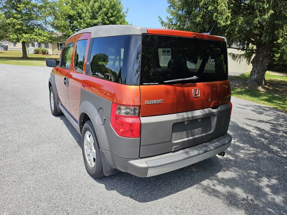 2005 Honda Element - Image 8 of 31