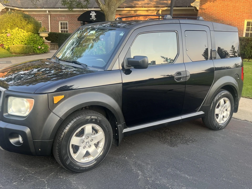 2005 Honda Element - Image 5 of 31