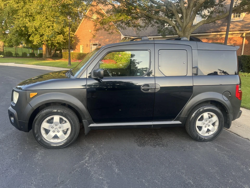 2005 Honda Element - Image 6 of 31