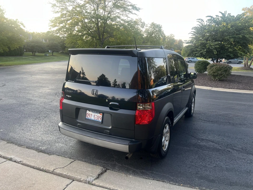2005 Honda Element - Image 11 of 31