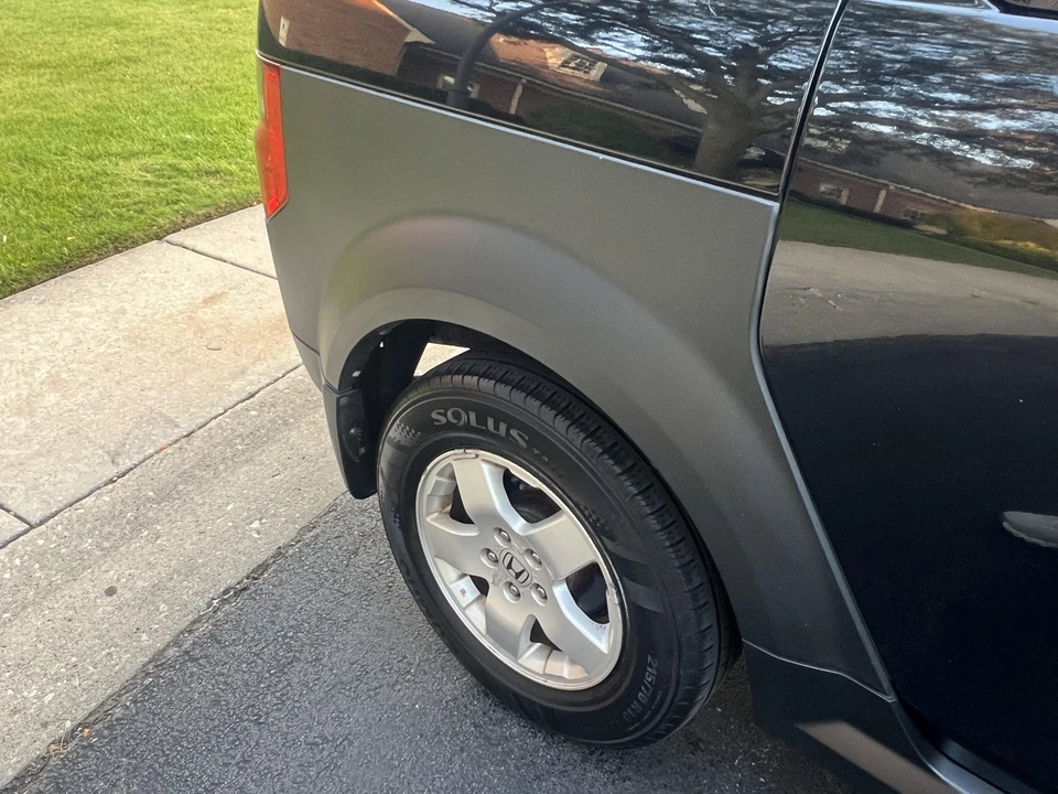 2005 Honda Element - Image 25 of 31