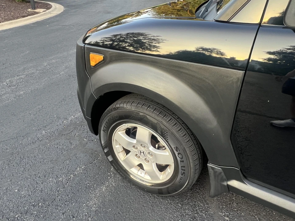2005 Honda Element - Image 23 of 31