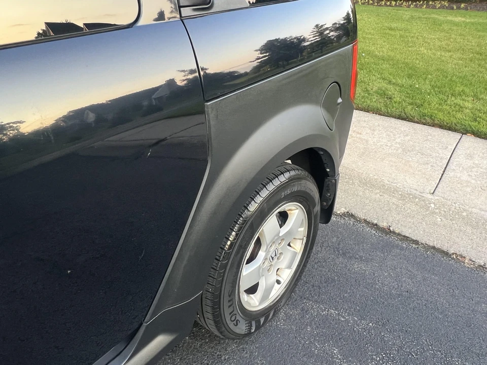 2005 Honda Element - Image 24 of 31