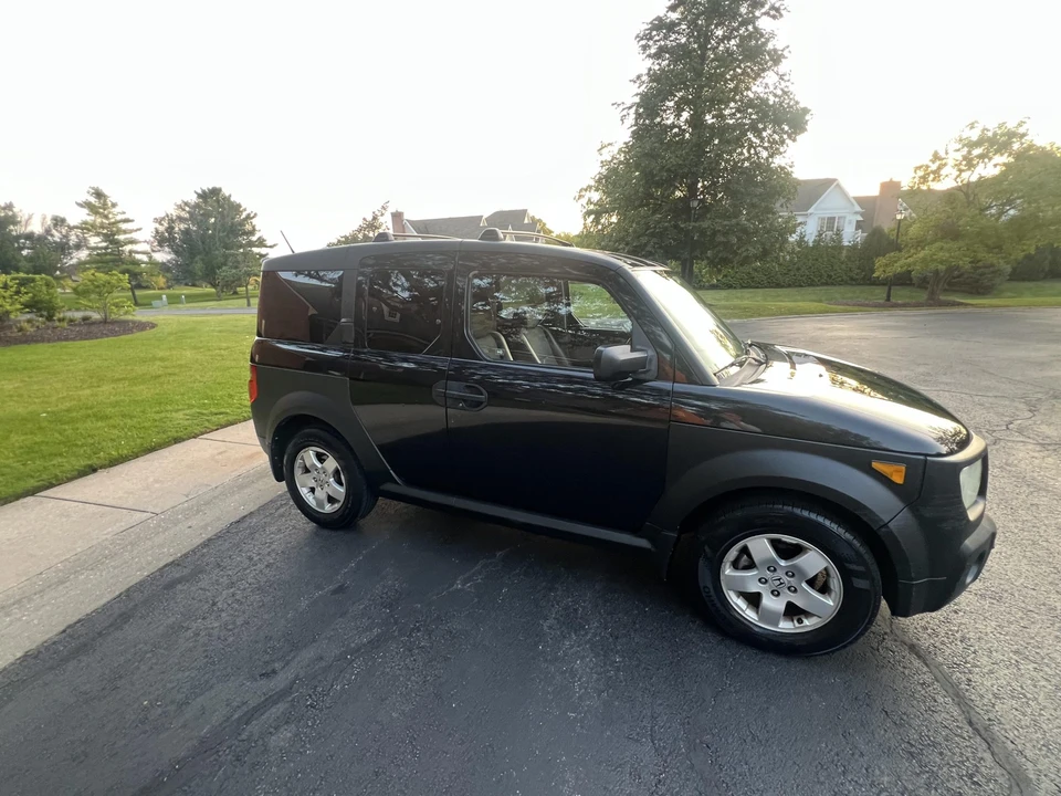 2005 Honda Element - Image 14 of 31