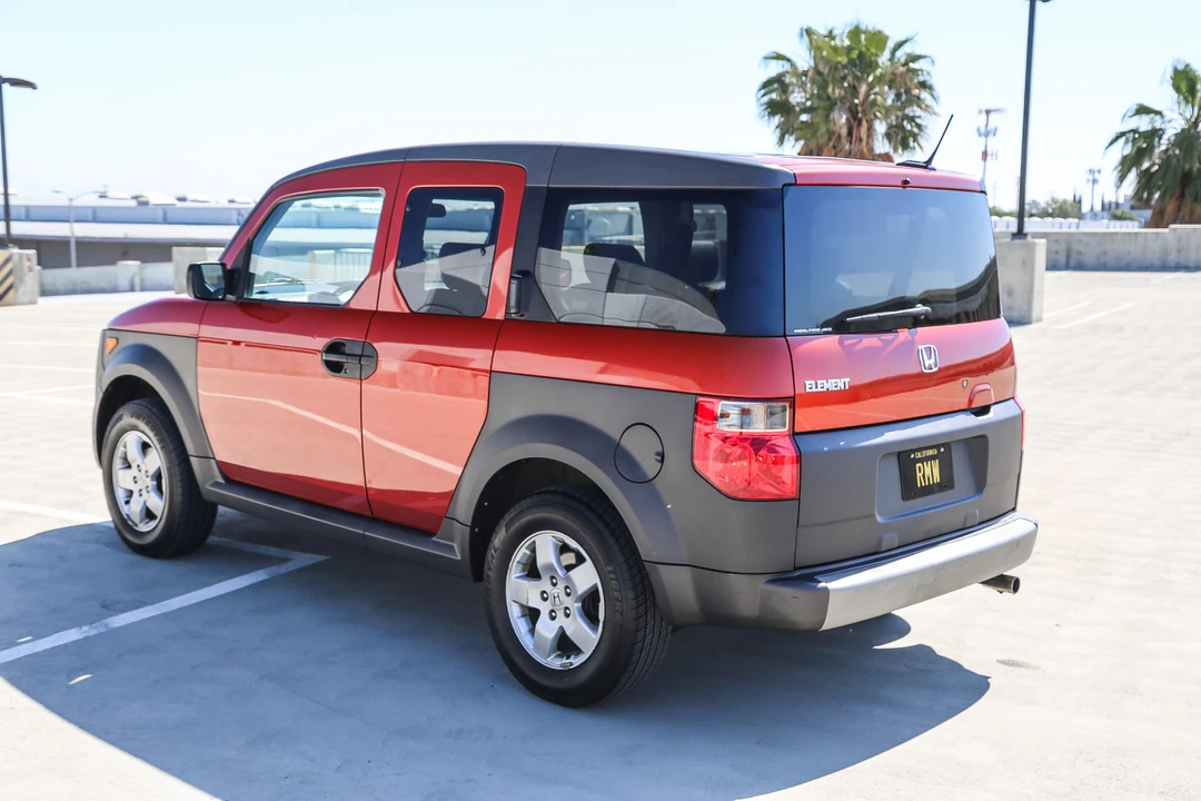 2005 Honda Element - Image 14 of 31