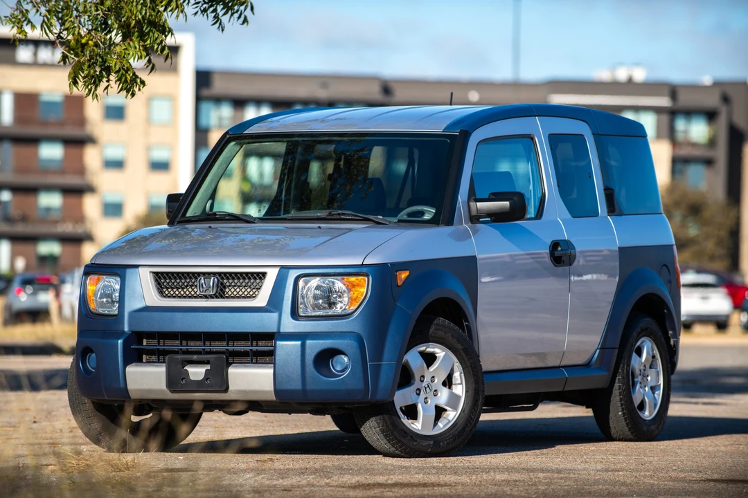 2005 Honda Element - Image 2 of 31