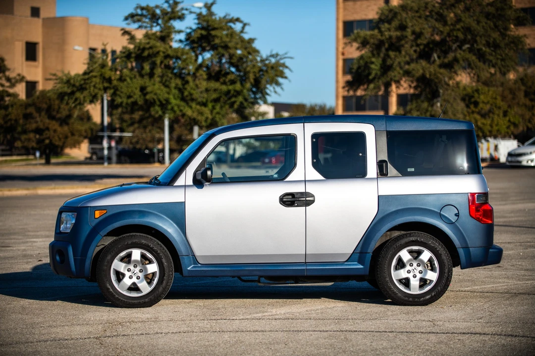 2005 Honda Element - Image 11 of 31