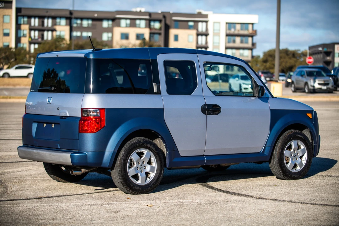 2005 Honda Element - Image 7 of 31