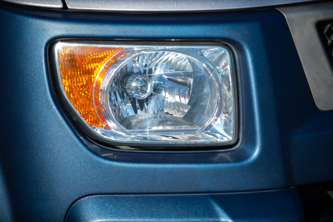 2005 Honda Element - Image 14 of 31