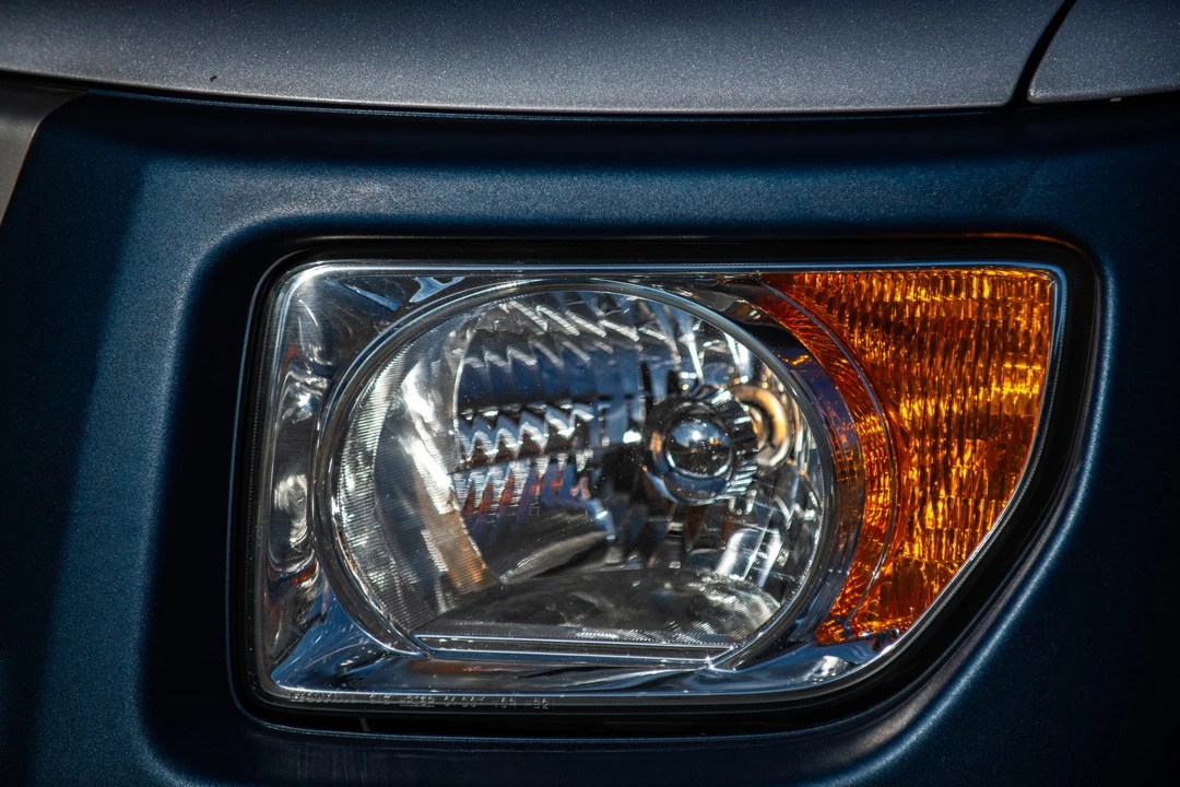2005 Honda Element - Image 17 of 31