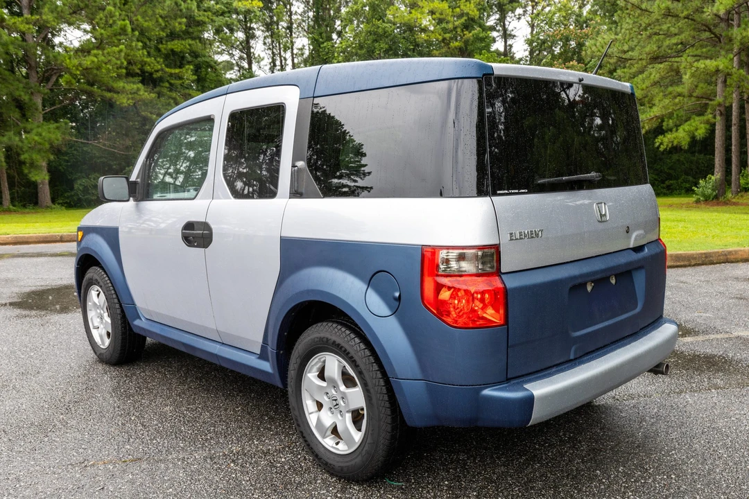 2005 Honda Element - Image 11 of 31